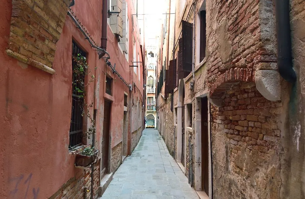 Mater Domini Apartment Venice 0*,